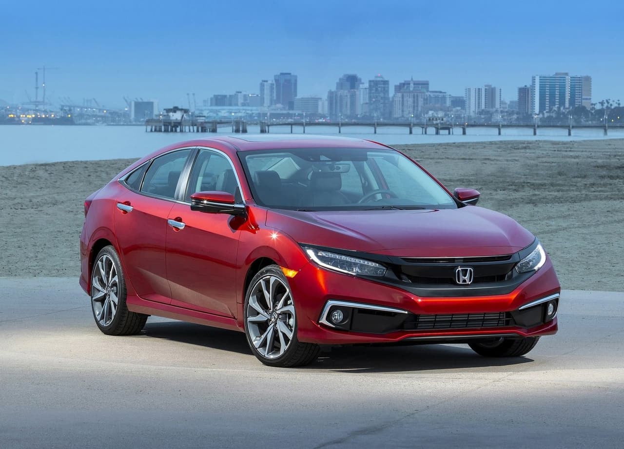 <h3 class="cms-H3-H3"><b>13. Honda Civic</b></h3>
<br>
<br>
<b>Porcentaje de venta en febrero:</b> 65.1%
<br>
<b>Porcentaje de venta en marzo:</b> 49.1%
<br>
<br>
<b>Diferencia de venta entre febrero y marzo:</b> -16%