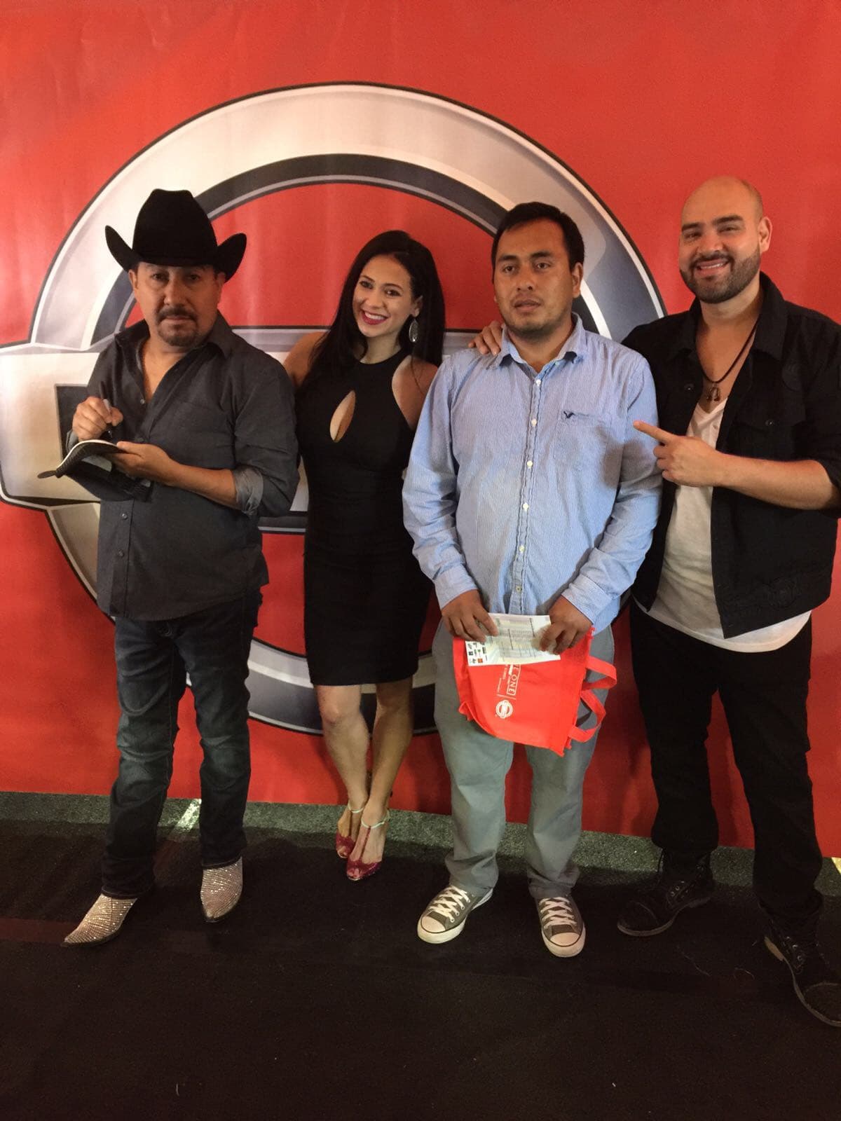 Un día de mucha diversión en el Fair Park de Dallas con El Bueno, La Mala y El Feo.