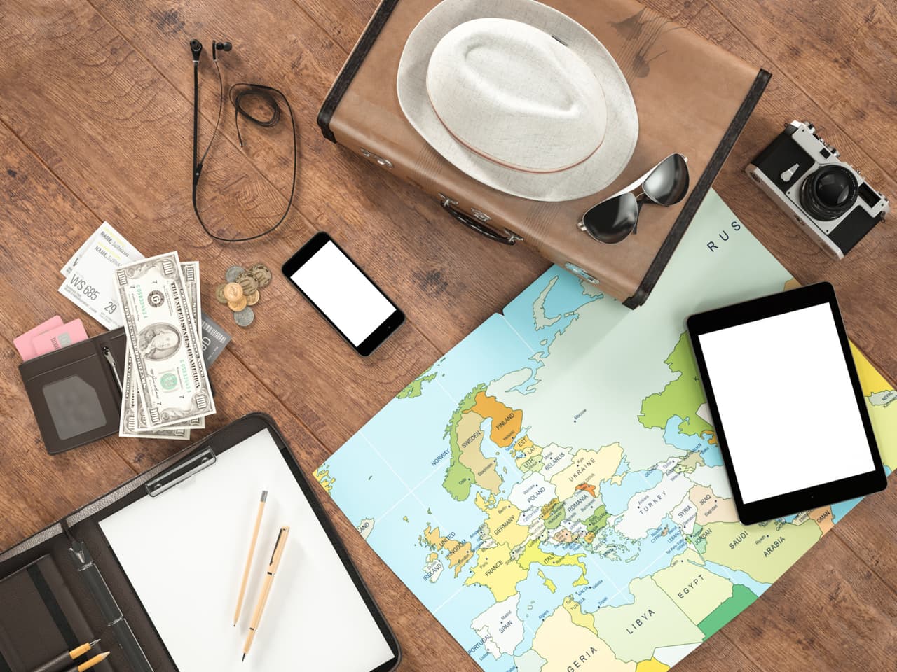 Se avecina un viaje así que ve preparando tus maletas para que no te tome desprevenido cuando ocurra. En este Mes del Jabalí o Cerdo se acentúa tu compatibilidad amorosa con el Gallo