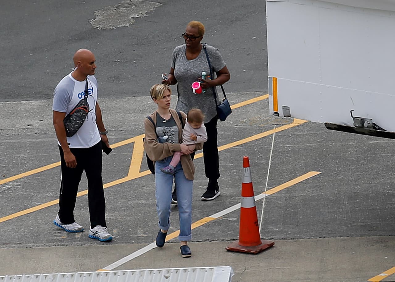 Scarlett Johansson está comprometida al cien por ciento con su papel de mami.