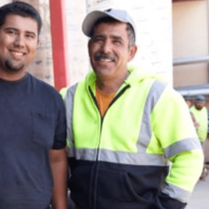 Ángel Martínez de California, cuenta que José, su papá, le enseñó que "el trabajo duro tiene su recompensa". 
<br>