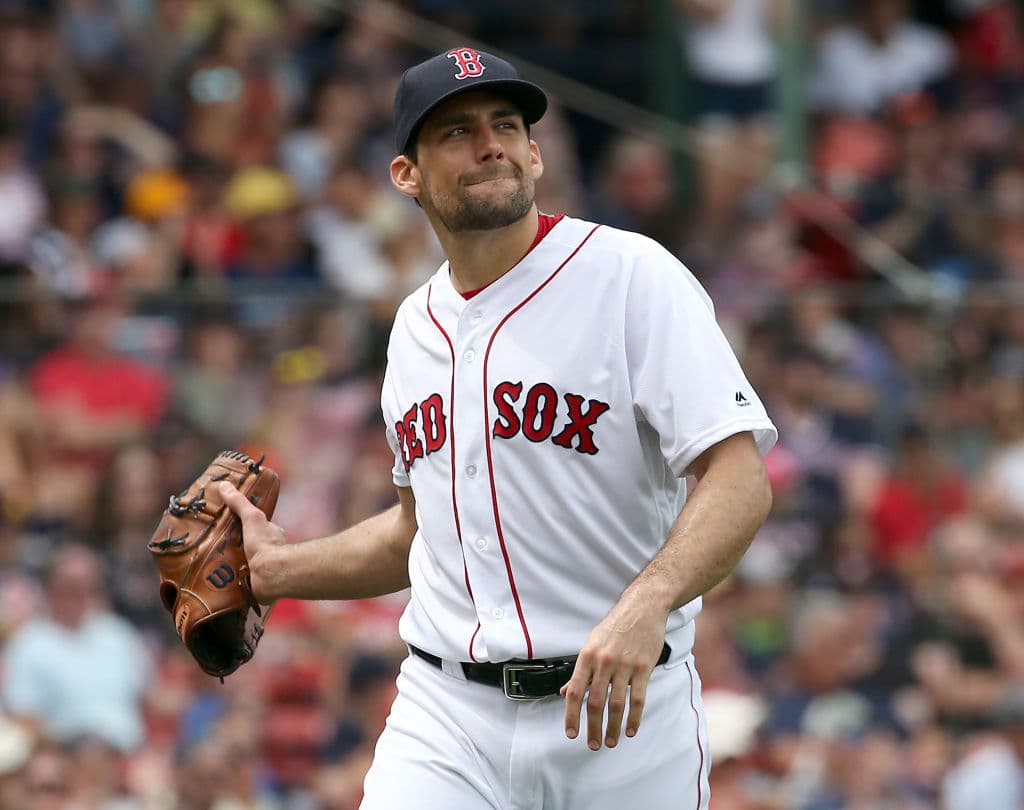 ¡Increíble! Se dañaron los teléfonos en el Fenway Park y no podían llamar al bullpen