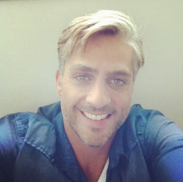 Pero su pasión por la actuación hizo que abandonara la universidad y fue así como comenzó a estudiar actuación en el CEA.