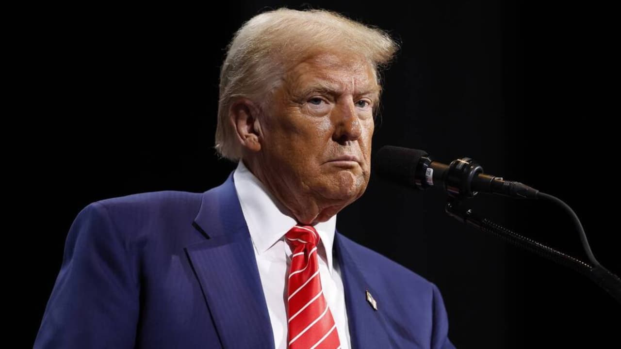 Trump firma una orden ejecutiva para clasificar el fentanilo como un "arma de destrucción masiva"