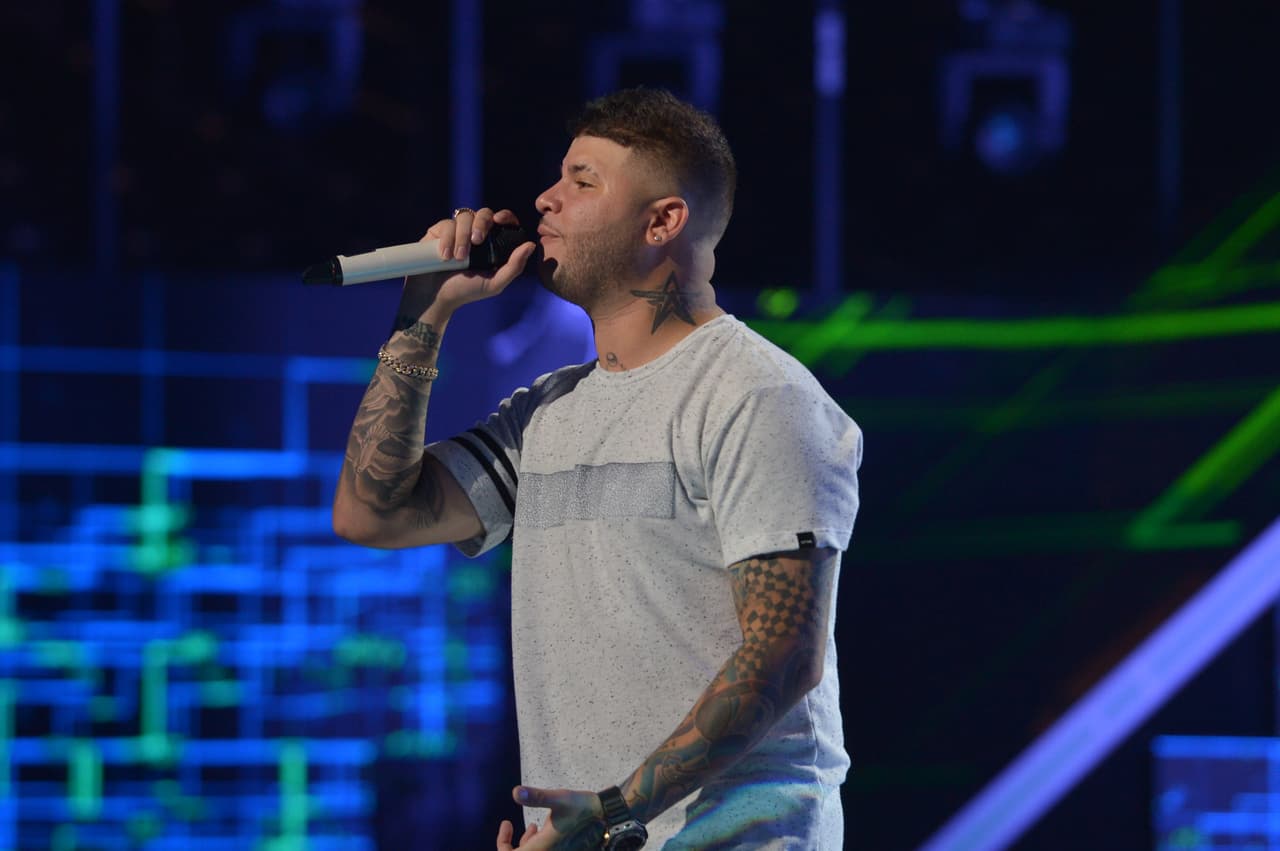 Trabajo duro y mucha dedicación a lo que hace, así lo vimos ensayando.