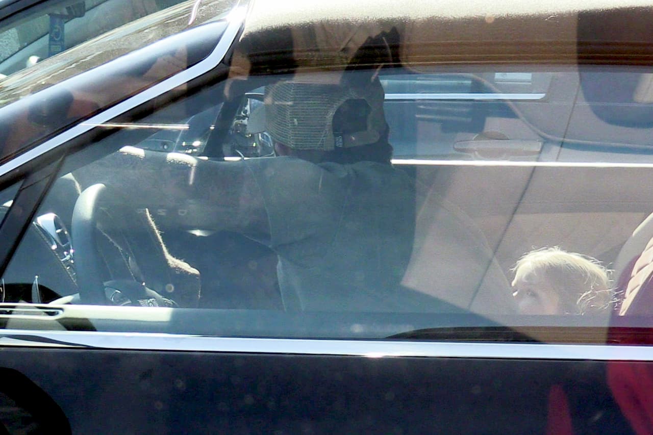 Tal vez intentaba escapar de las cámaras.