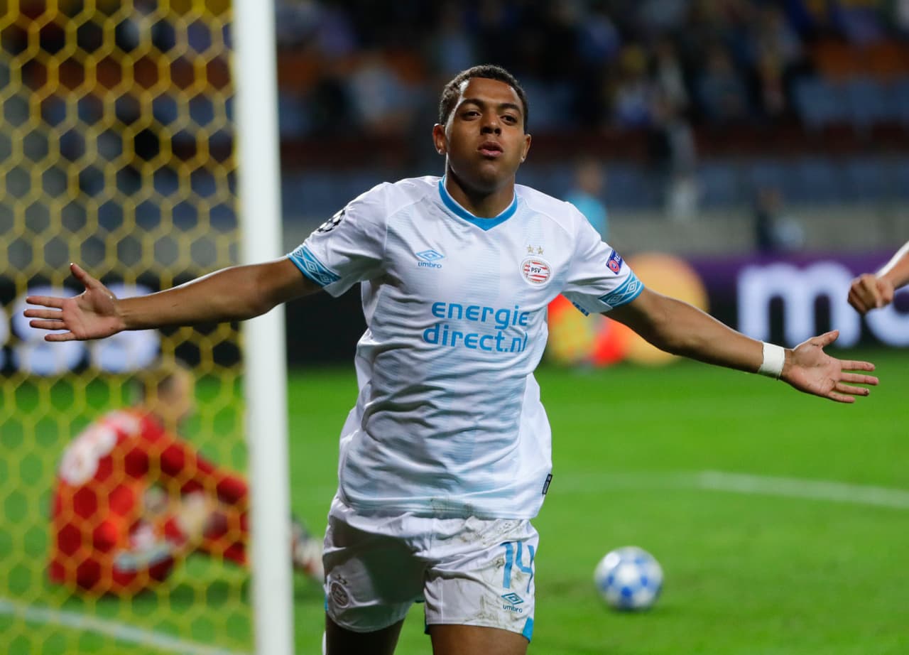 Donyell Malen, PSV, 21 años, 29.76 millones de euros.