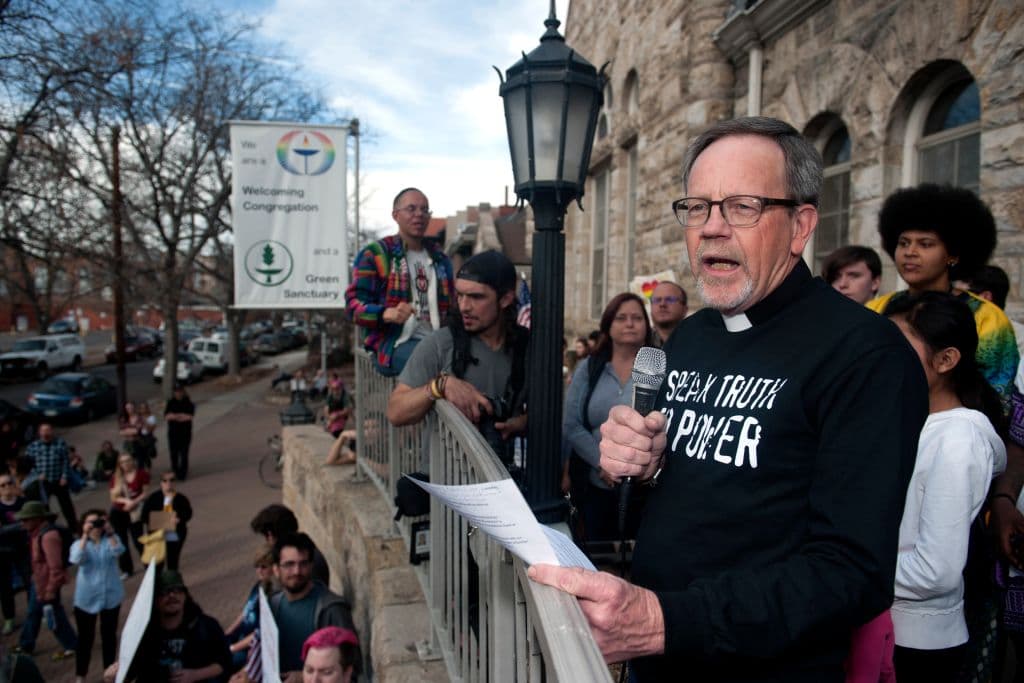 Iglesias santuario, un movimiento que crece y desafía las políticas migratorias de Trump