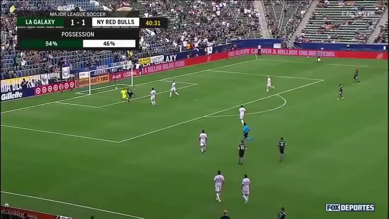 ¡Doblete de Chicharito! Hernández puso el 2-1 del LA Galaxy