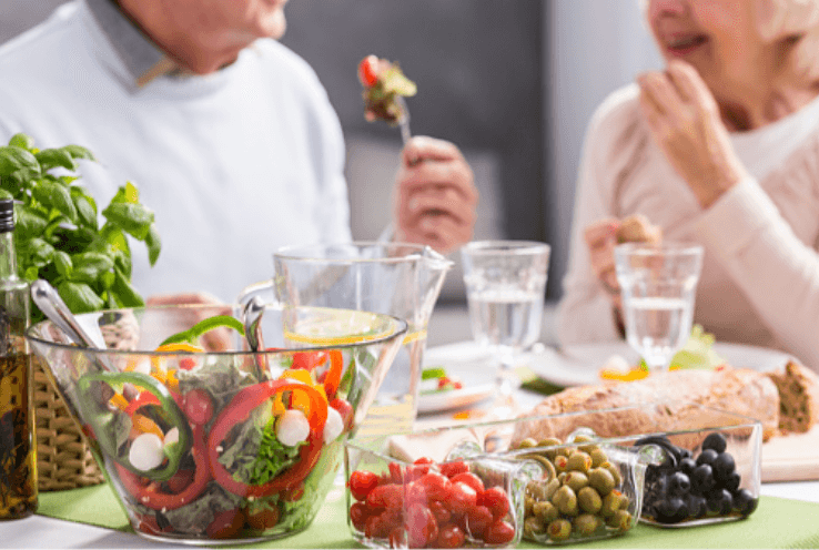 Dieta Mind: la combinación de alimentos que ayuda a evitar el deterioro cognitivo y el Alzheimer, según un estudio