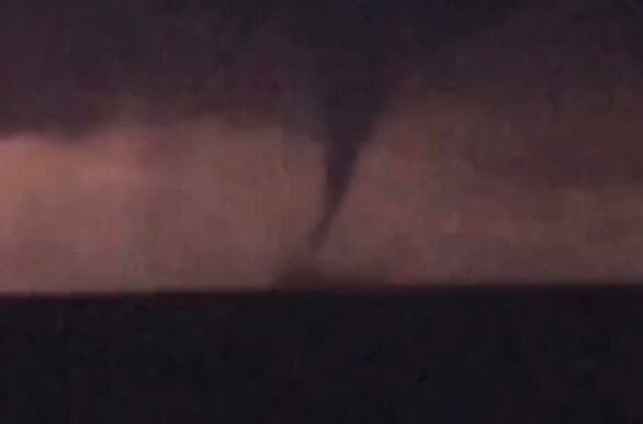 Confirman que tornado impactó Nueva Jersey, advierten de otro hoy en la ciudad de Nueva York