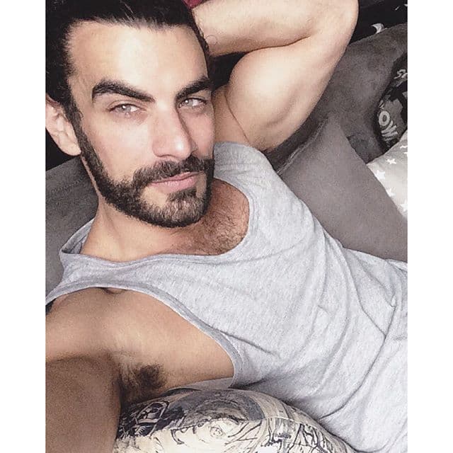 Posteriormente hizo una aparición en "Hasta el Fin del Mundo" y ahora es uno de los galanes de "La Vecina".