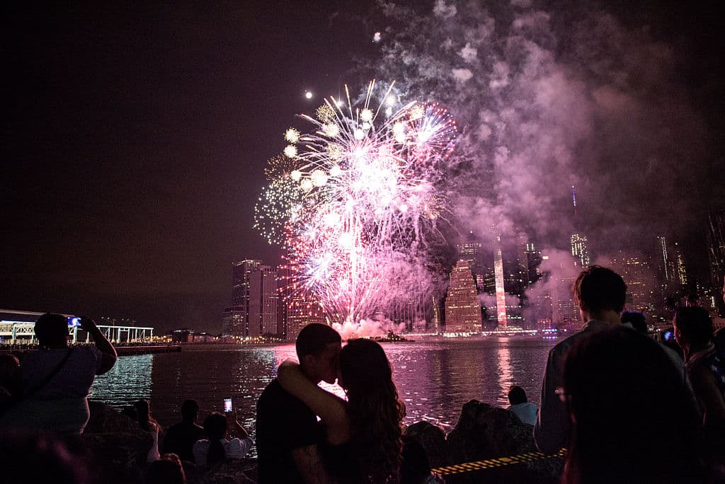 Fuegos artificiales del 4 de julio en NY: dónde verlos y quién se presenta