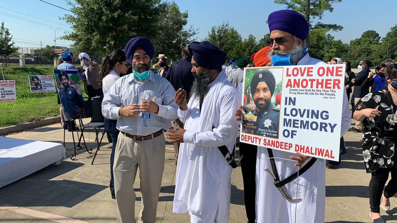 Una oficina de correo postal ubicada al oeste del condado Harris también lleva el nombre del oficial, Sandeep Singh Dhaliwal.