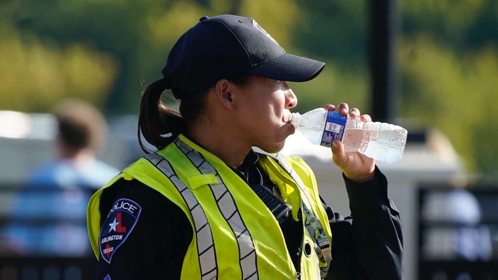 Muertes por afecciones cardíacas vinculadas al calor extremo podrían triplicarse en EEUU