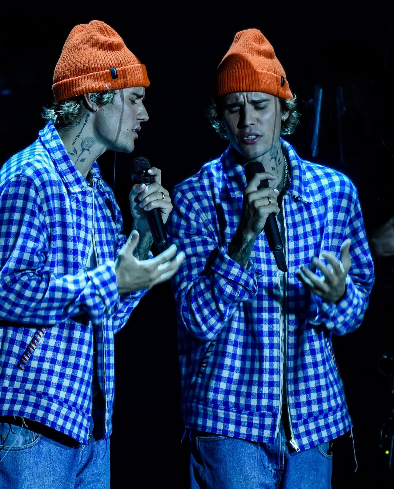 Lamentó que su producción no esté siendo reconocida como un álbum de R&B, "es muy extraño para mí", apuntó.