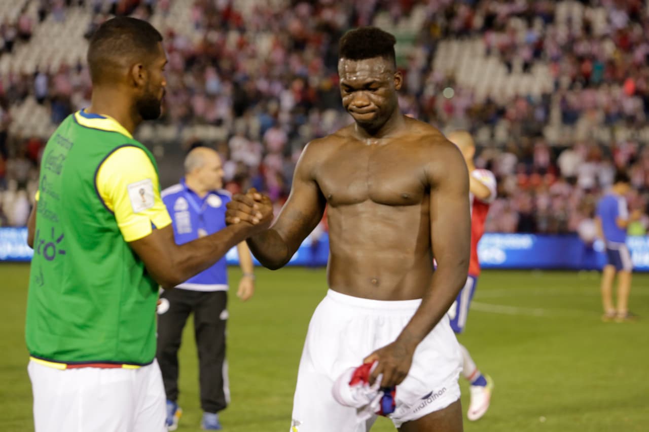 El ecuatoriano Felipe Caicedo fue el ganador en la elección del jugador más feo de la Copa América de 2011. Aún así, 
<a href="http://www.univision.com/deportes/futbol/el-estilo-y-sensualidad-de-maria-garcia-la-bella-mujer-que-desvela-a-un-crack-ecuatoriano-fotos" target="_blank">logró conquistar a una bella mujer</a>.