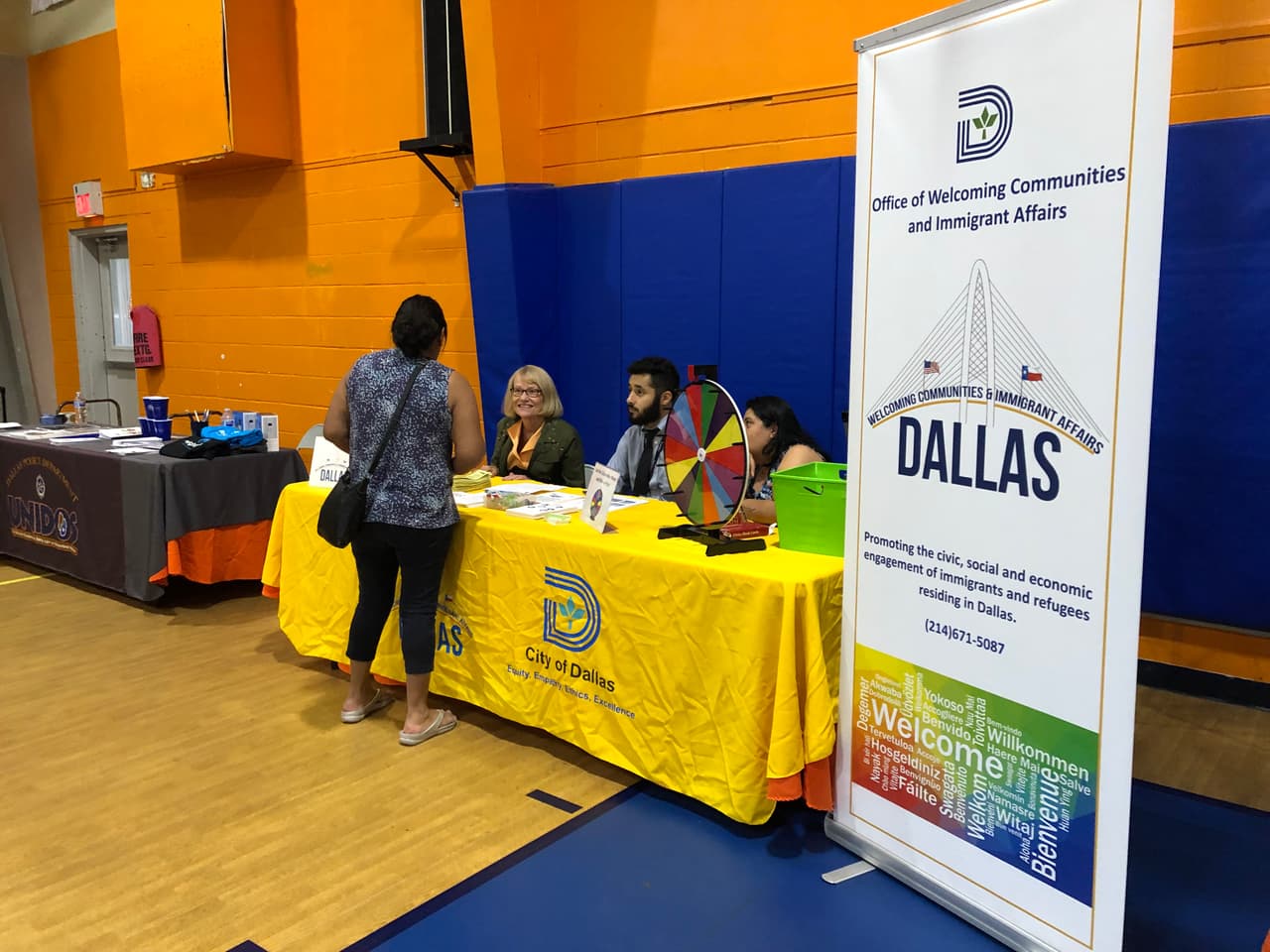 La oficina de asuntos comunitarios y migratorios de la ciudad de Dallas, ofrece asesoramiento, información, recursos y servicios para nuestra comunidad inmigrante.
<br>