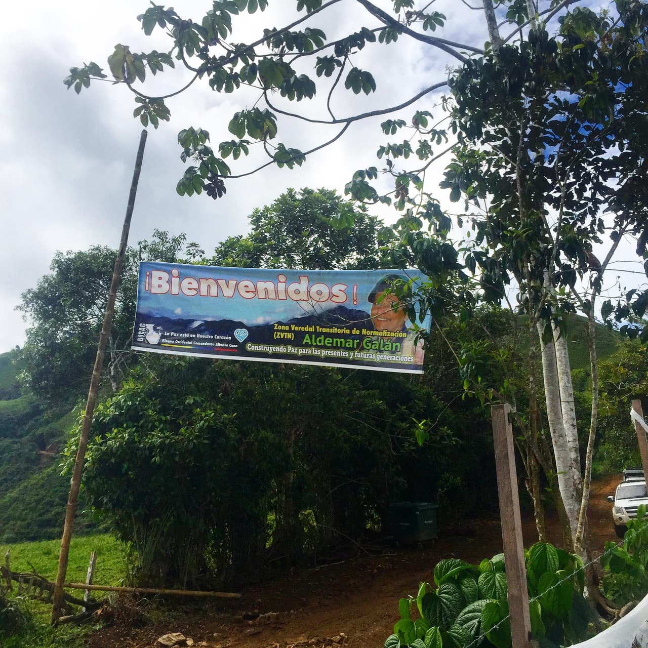 A banner greeting the entrance to the FARC's disarmament zone – Madrigales, Nariño. Photo by Maximo Anderson.