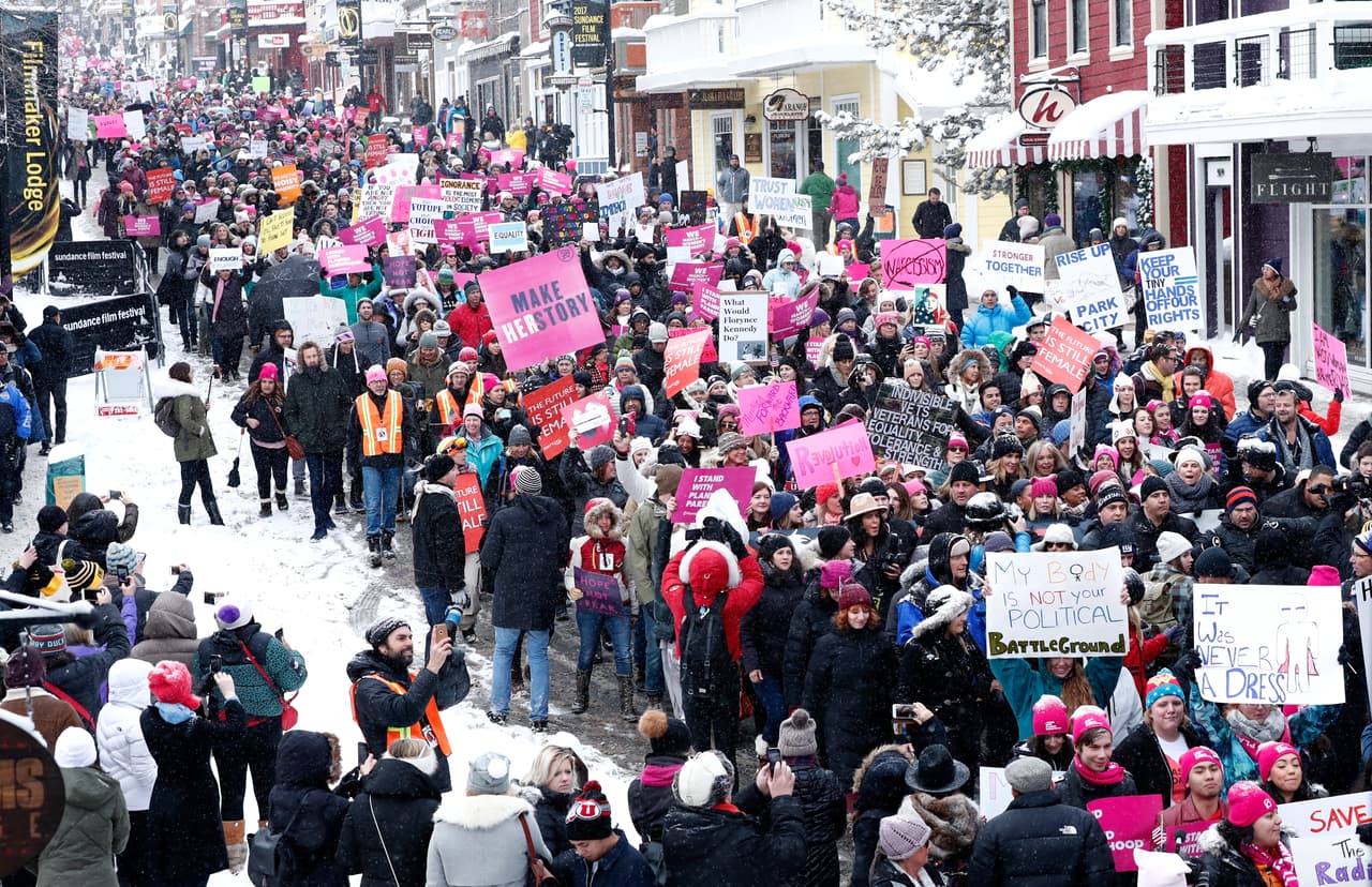 Varios actores tomaron las calles Park City, Utah para la Marcha de las Mujeres del festival de cine Sundance.