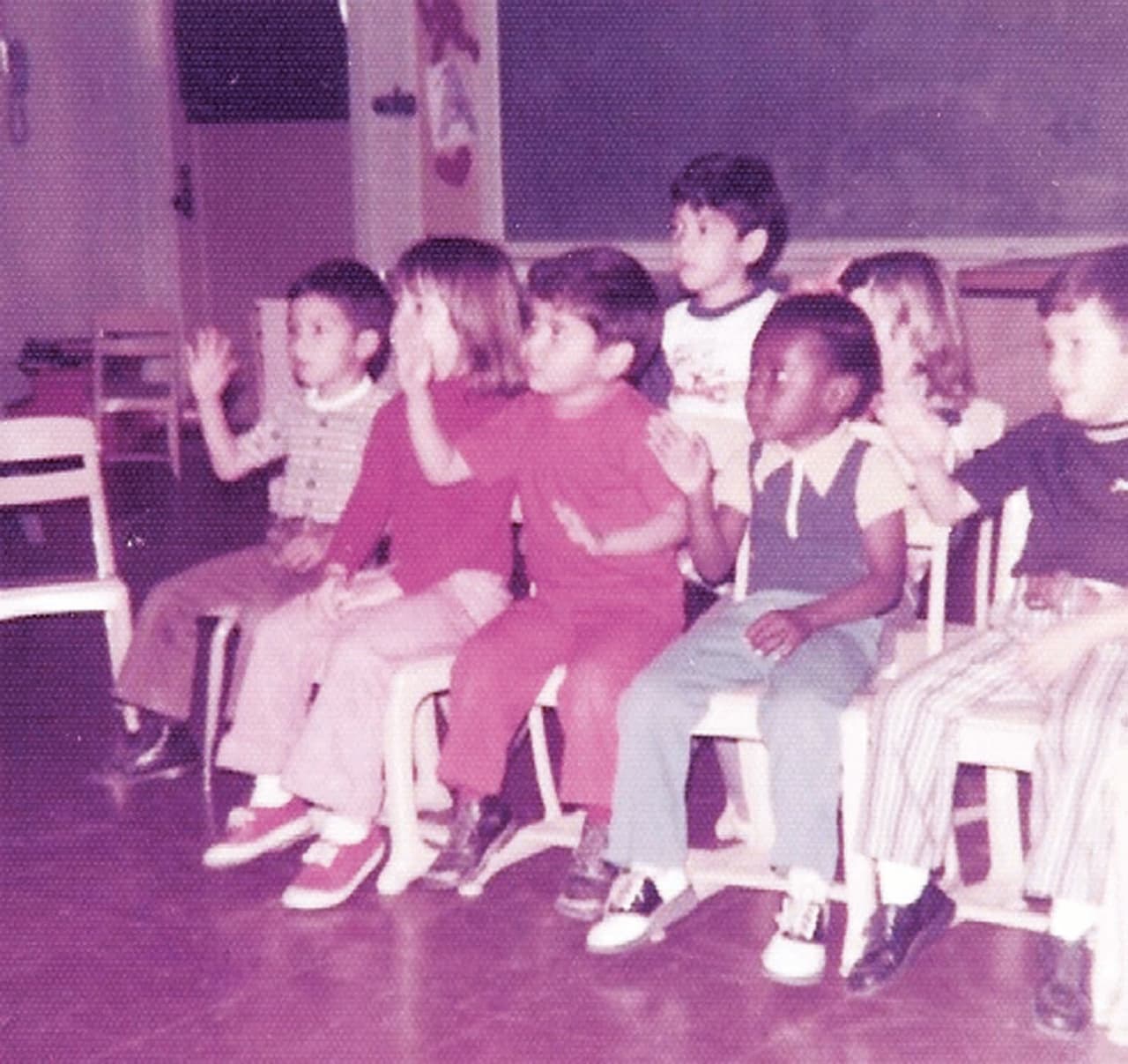 Pese a que cuando era pequeño su familia tuvo dificultades económicas, la madre de Ruiz siempre le inculcó el valor de la educación.