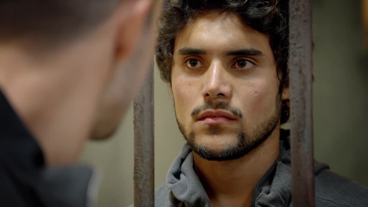 <b>Robinson</b>, es el hijo mayor de Esmirna y Tiao, hermano de Wallace.