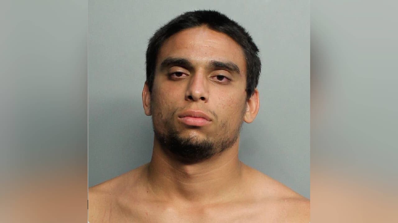 Lo acusan de hacer desde la cárcel falsas amenazas de bomba contra edificio público de Miami-Dade