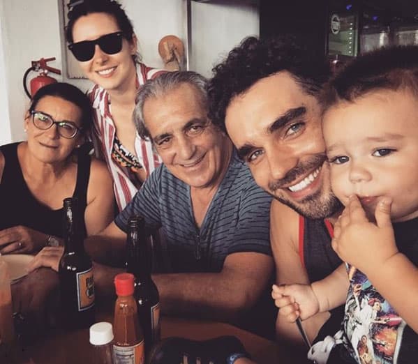 Por otro lado, los familiares más cercanos del brasileño han visitado México en varias ocasiones.