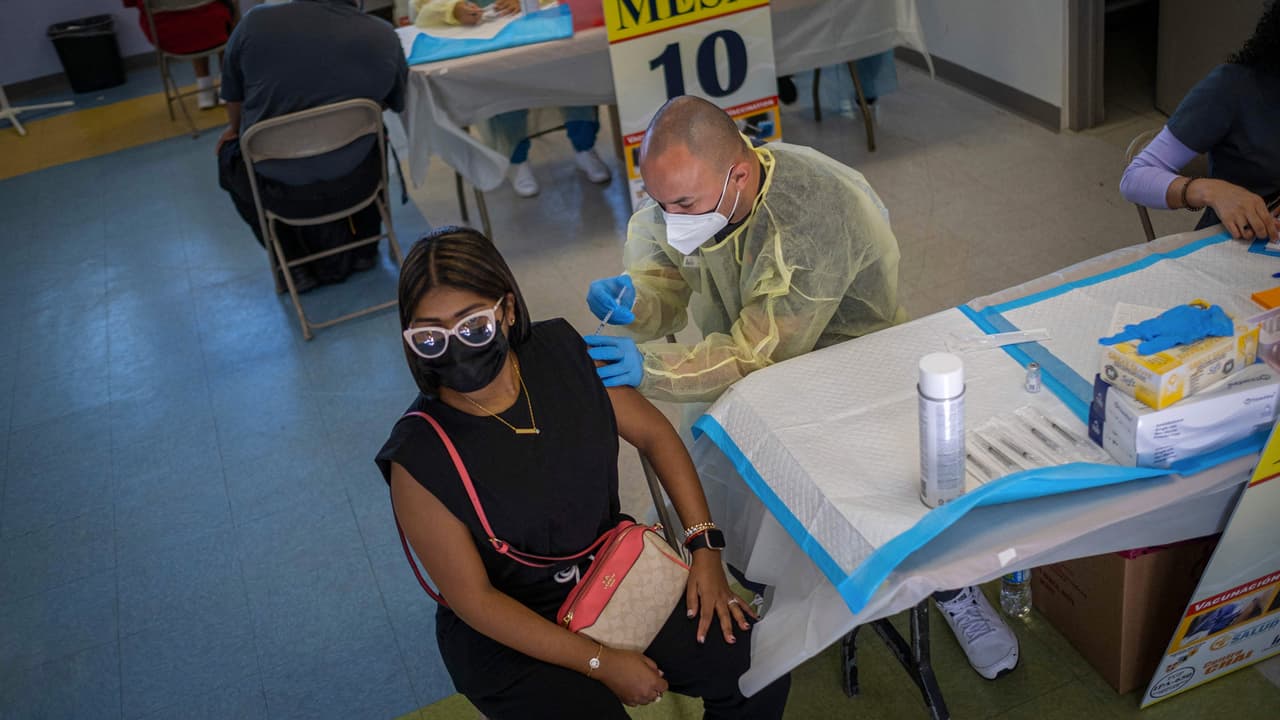 Amplían vacunación a personas con condiciones crónicas de 35 años o más en Puerto Rico