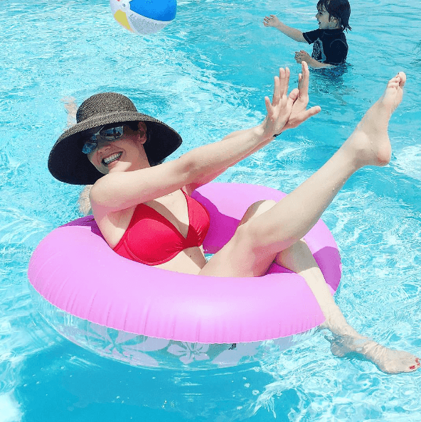 No sólo fama y talento, sino también belleza, amigos y fans de a montón que adoran con locura a la cantante.