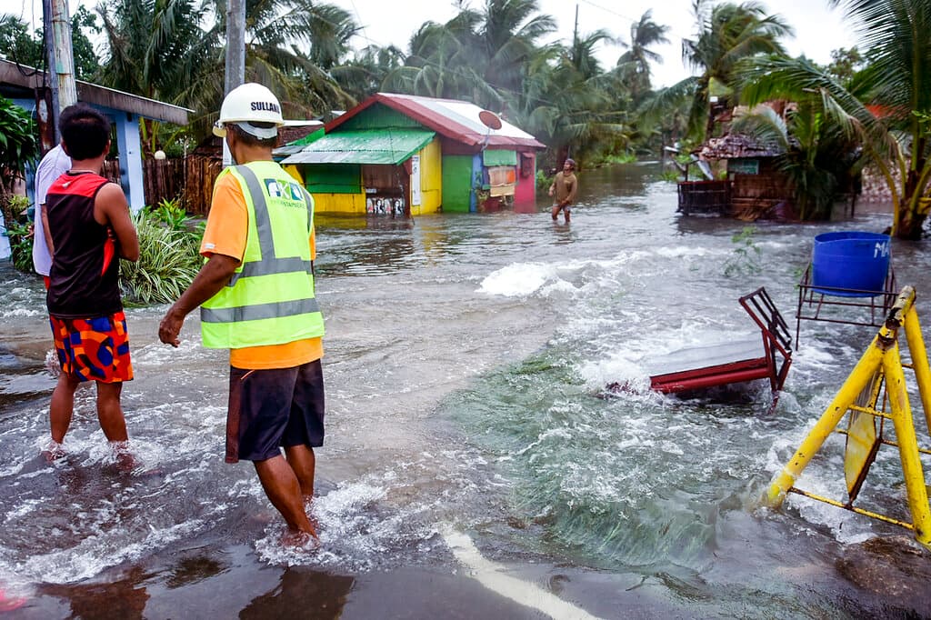 Unas 20 tormentas y tifones golpean Filipinas cada año. El archipiélago también se encuentra en el Anillo de Fuego del Pacífico, una zona de actividad sísmica, lo que lo convierte en uno de los países del mundo más propensos a los desastres.