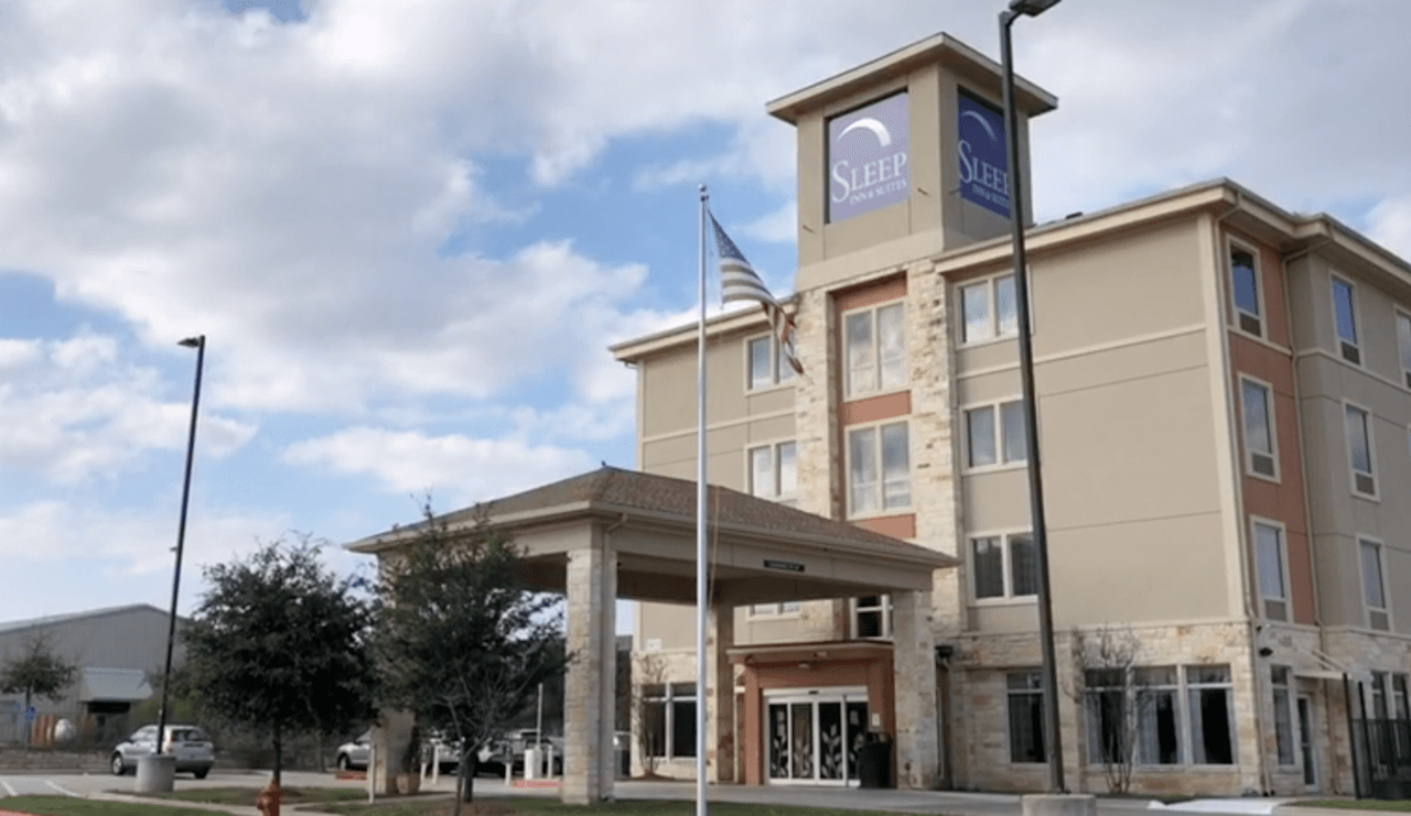 Detienen a sospechosos involucrados en incidente con equipo SWAT en Austin 