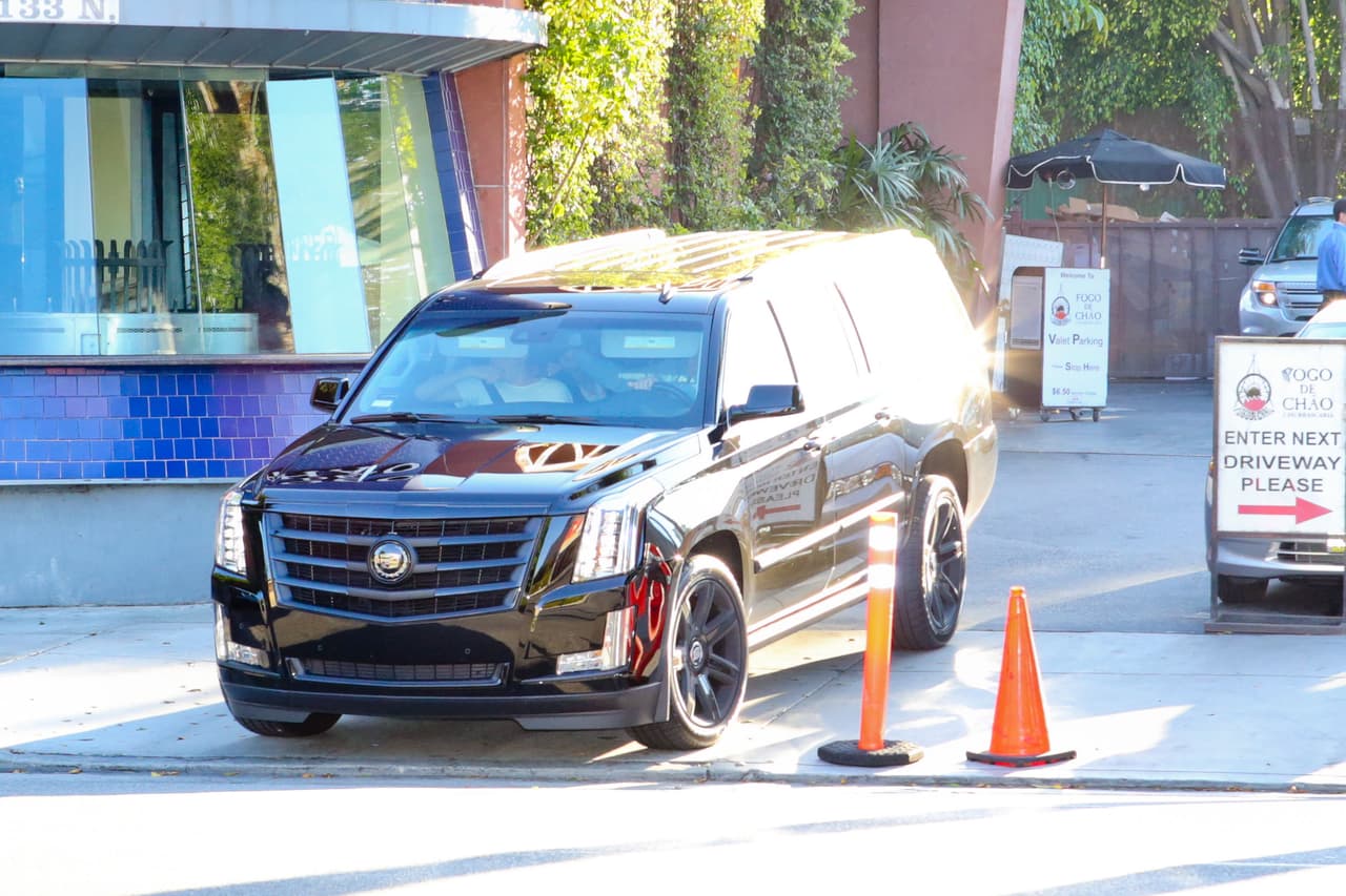 El clan Harper arribó al lugar en este camionetón.