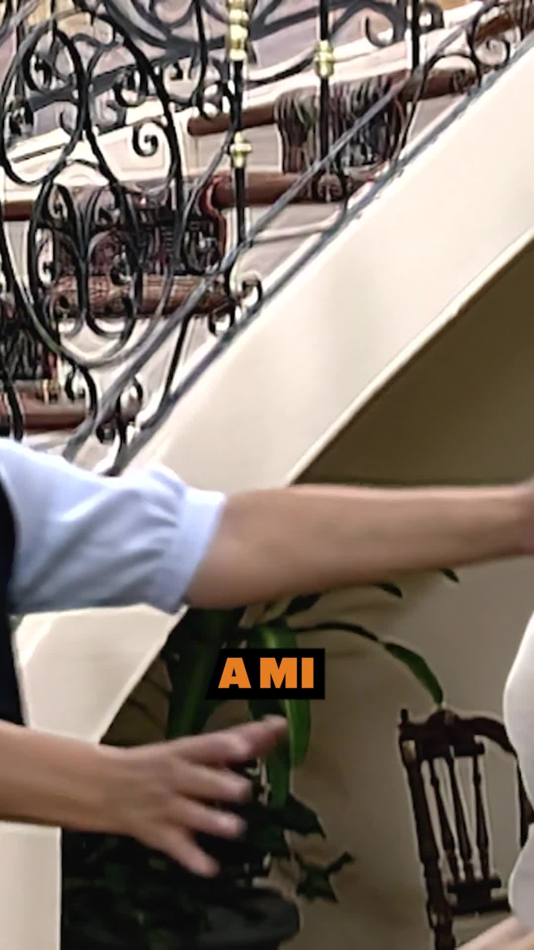 Liliana regresa a casa, Jovita corre ansiosa por respuestas