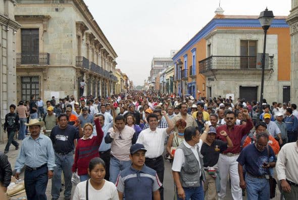 El sindicato disidente de maestros en México que realizó un paro de labores de cinco meses en la ciudad suroriental de Oaxaca en el 2006 está nuevamente en huelga, con lo cual deja sin clases a aproximadamente 1.4 millones de niños.