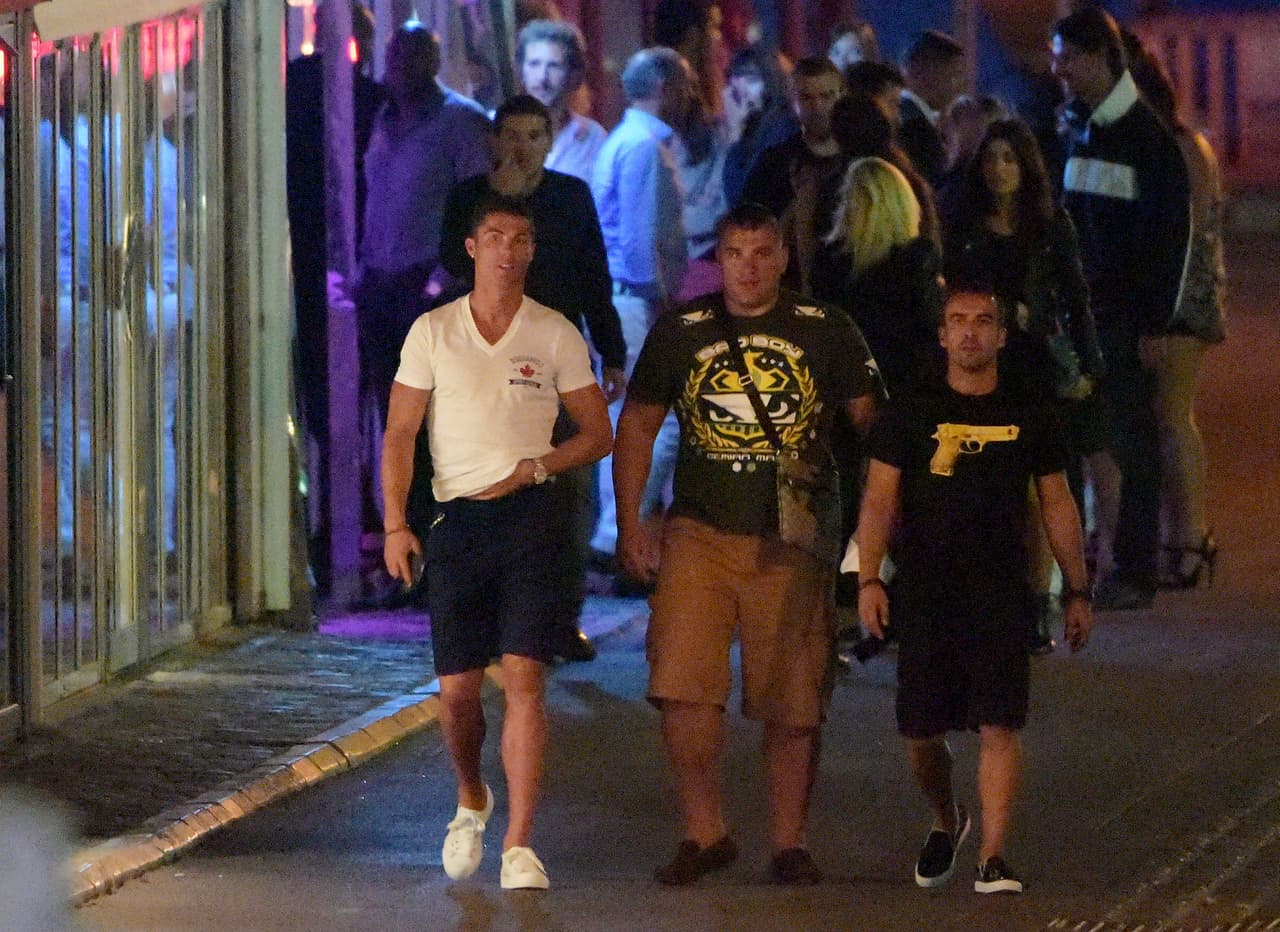 Tu galanura no debe ser opacada por tu malos modales.