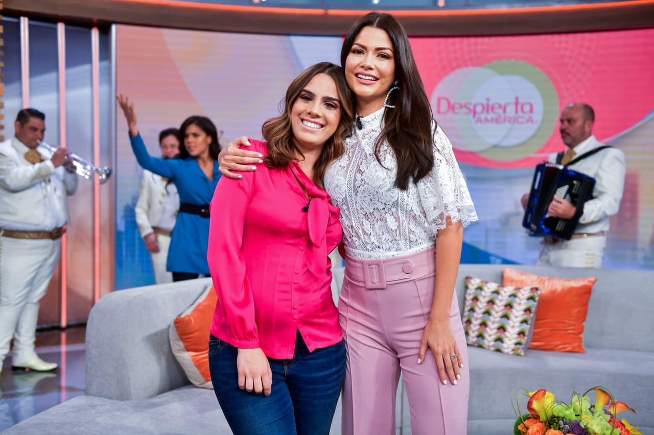 Andrea Chediak y Ana Patricia comparten la amistad, el gusto por la moda y en unos meses el sentimiento de la maternidad. La experta en el mundo 'fashionista' tendrá a quien pedirle consejos de mamás aunque no estén en el mismo show.