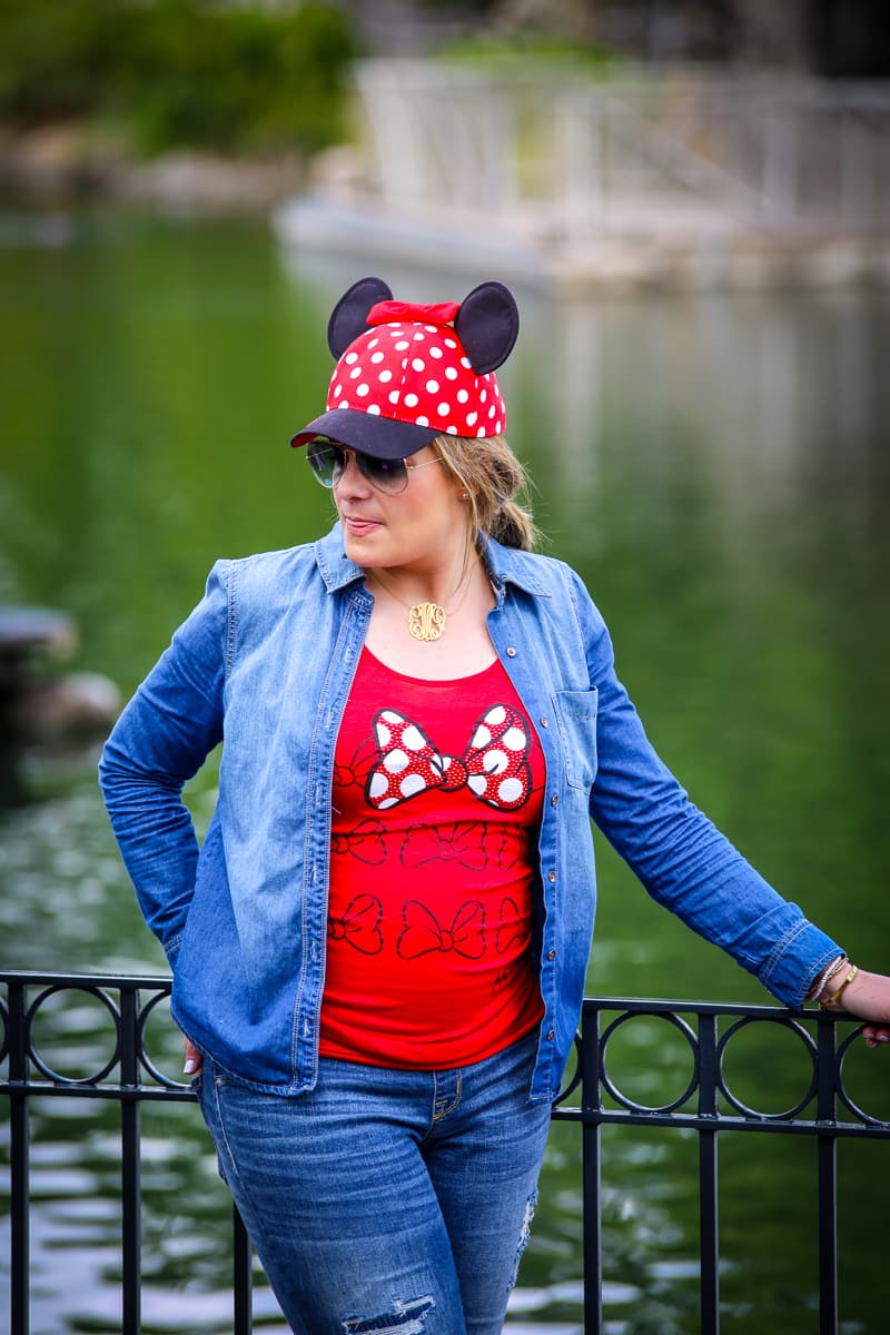 A la espera de su segundo hijo, María Esther pasó un adorable rato con su hermosa hija y su esposo desde el lugar más feliz del mundo.