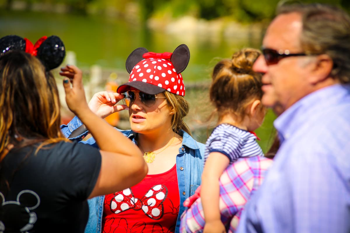 A la espera de su segundo hijo, María Esther pasó un adorable rato con su hermosa hija y su esposo desde el lugar más feliz del mundo.
