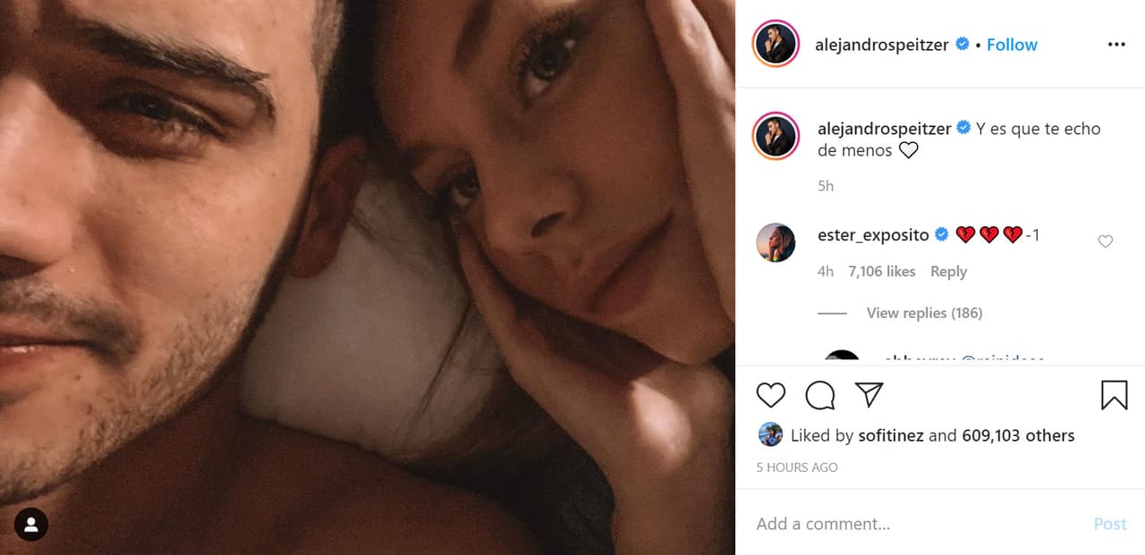 Sin embargo, este 5 de mayo el actor mexicano de 24 años compartió una 
<b>íntima fotografía al lado de la actriz española</b> de 20, que podría confirmar que tienen un romance.
<br>