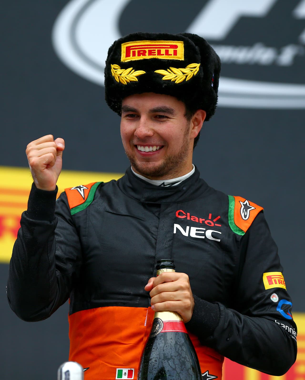 El encuentro duró alrededor de tres horas, en las que se les vio platicar muy felices y reírse.