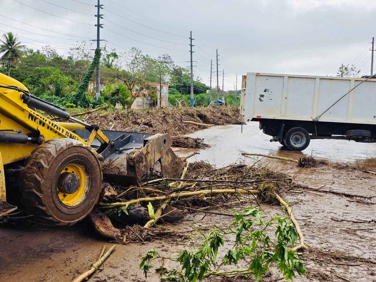 El Negociado de la Policía de Puerto Rico exhortó a todos los ciudadanos que vivan o que transiten por esas zonas que tomen medidas y rutas alternas.