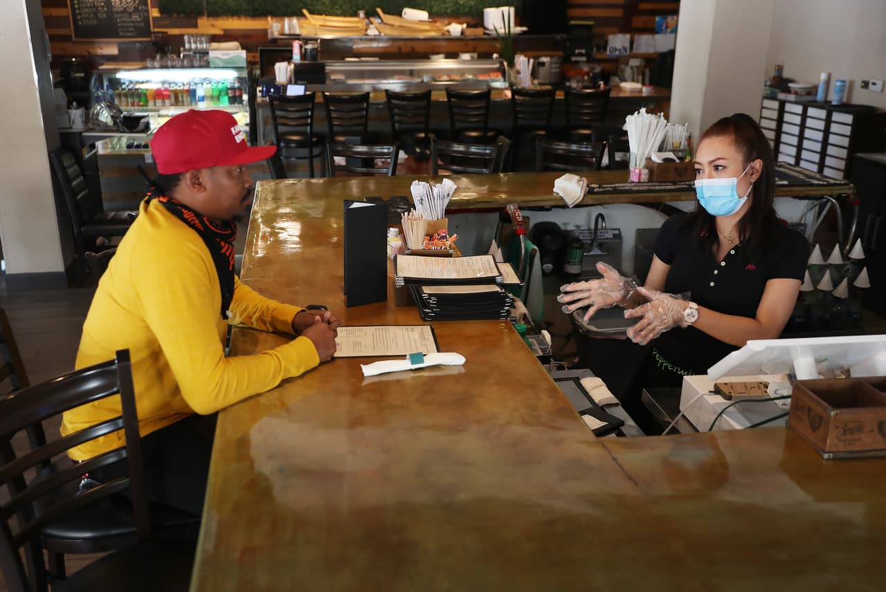 Miami-Dade y Broward no fueron incluidos en la etapa de reapertura del estado y las autoridades locales evalúan planes para iniciar el proceso. 
<br>