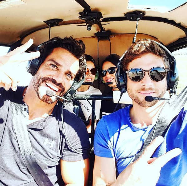 También aprovecharon para saludar a Cristián de la Fuente, quien los llevó a dar un paseo en helicóptero por las playas de Miami. Estos galanes serán hermanos en la telenovela.