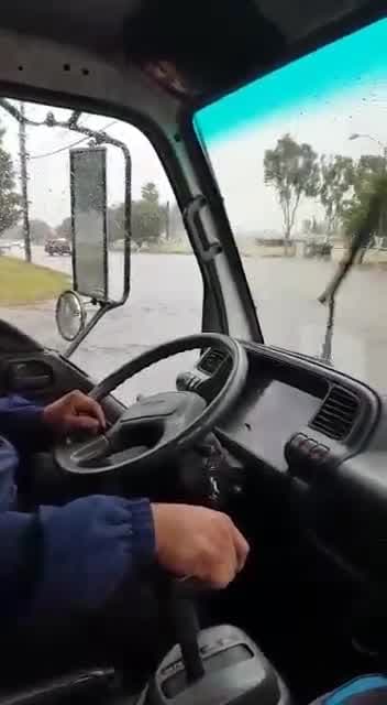 Prevén fuertes lluvias y deslaves para el sur de California este sábado