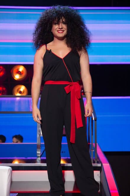 Otra de sus presentaciones inolvidables es la que hizo interpretando a una celebridad del sexo opuesto y fue como Amanda Miguel.