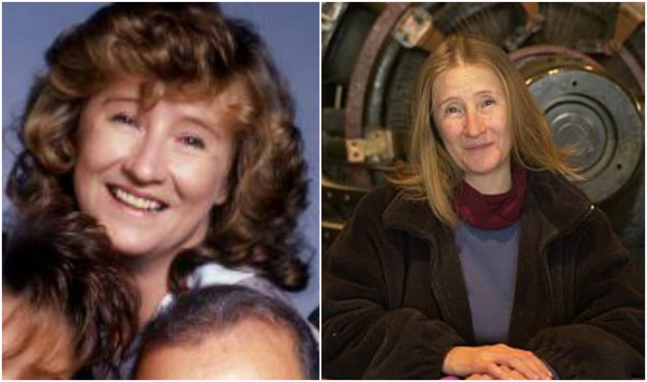 Margarita Sanz en su infancia perteneció a un importante coro infantil y participó en varias obras de teatro en su natal Guadalajara. En 1971 se mudó a la Ciudad de México, donde estudió actuación en la Escuela de Arte Teatral del Instituto Nacional de Bellas Artes (I.N.B.A.). Su última telenovela fue 'Amor de nadie', dedicándose a actuar en largometrajes y tocar el arpa de manera profesional.