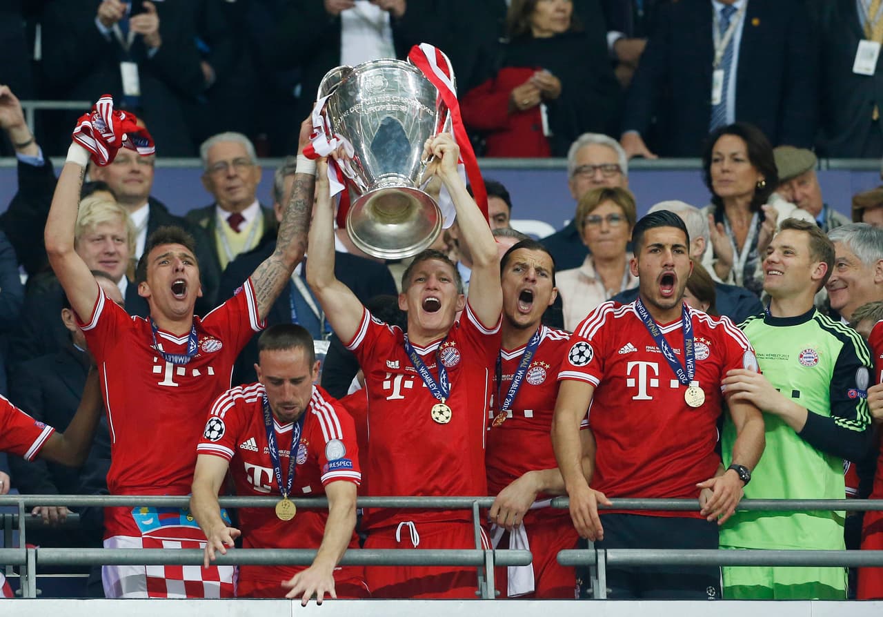 Otro momento de gloria para 'Schweini' tuvo lugar en 2013, cuando obtuvo la Champions League de la UEFA con el Bayern Múnich. (Crédito: Reuters)