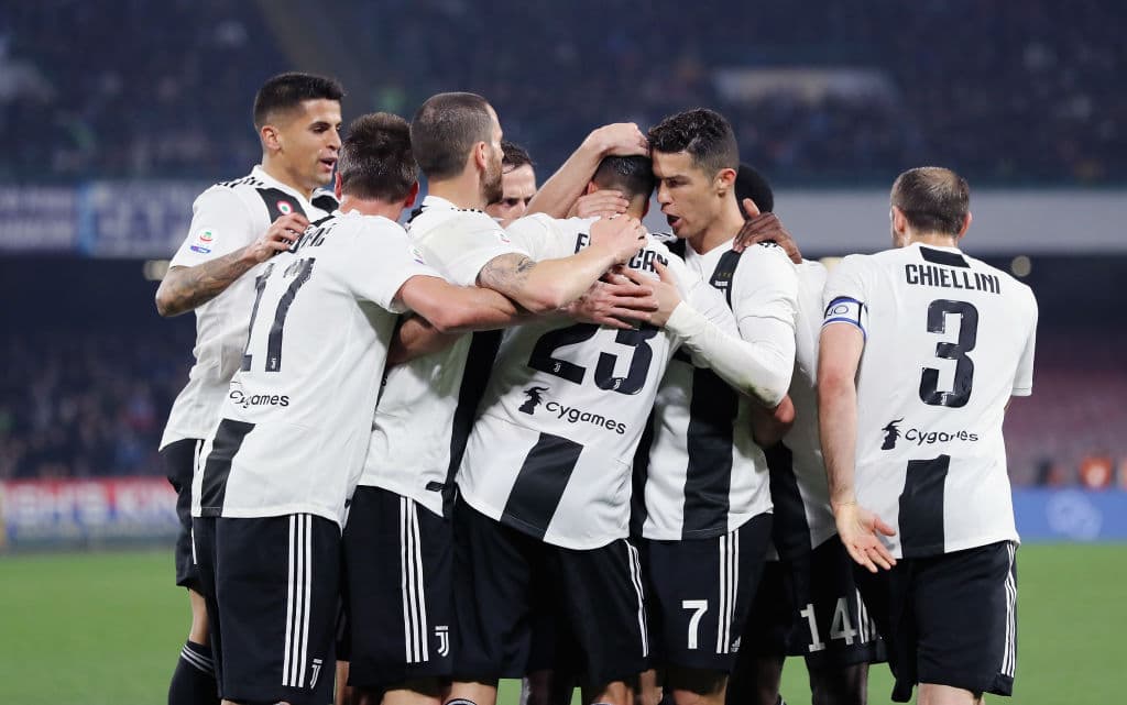 Juventus llegó a 72 puntos y acaricia su octavo título al tomar 16 de ventaja sobre Napoli. Su próximo juego será como local ante Udinese.