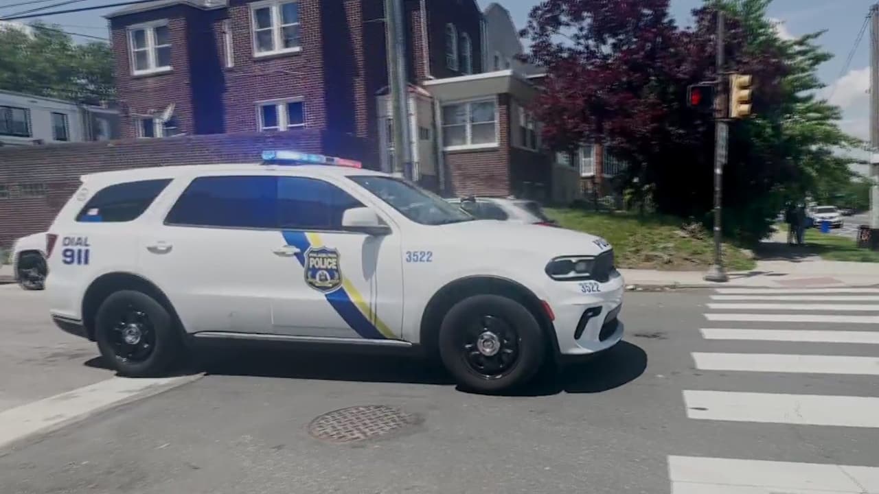 Adolescente herido tras disparos de agente en presunto robo de auto en Filadelfia